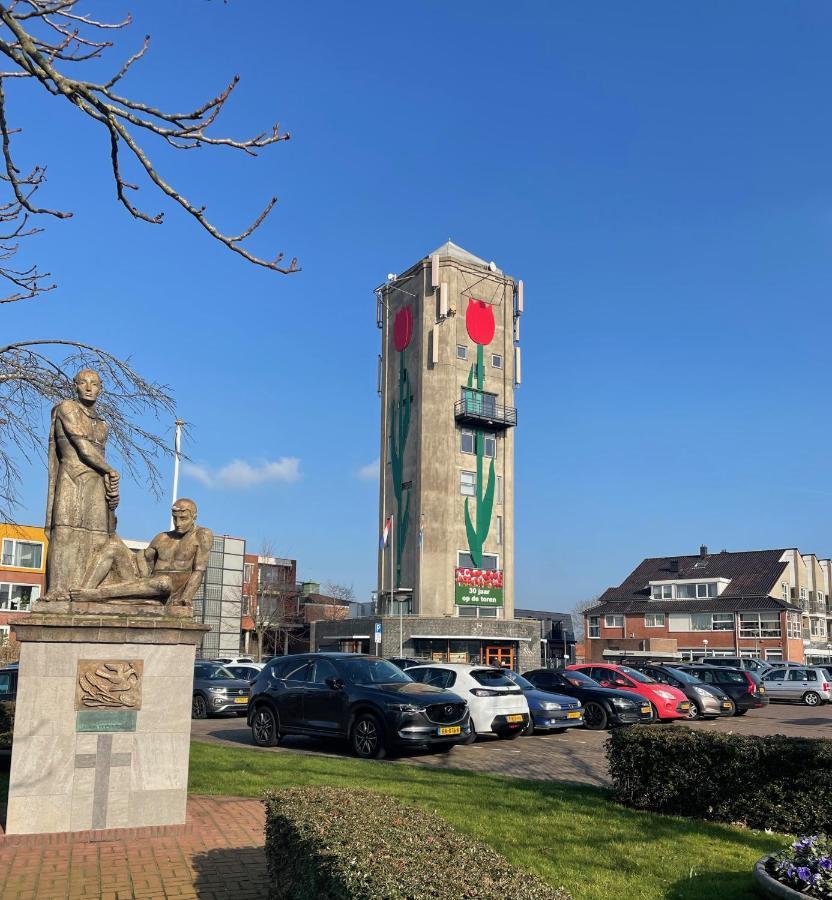 B&B De Tulpentoren Roelofarendsveen Exteriör bild